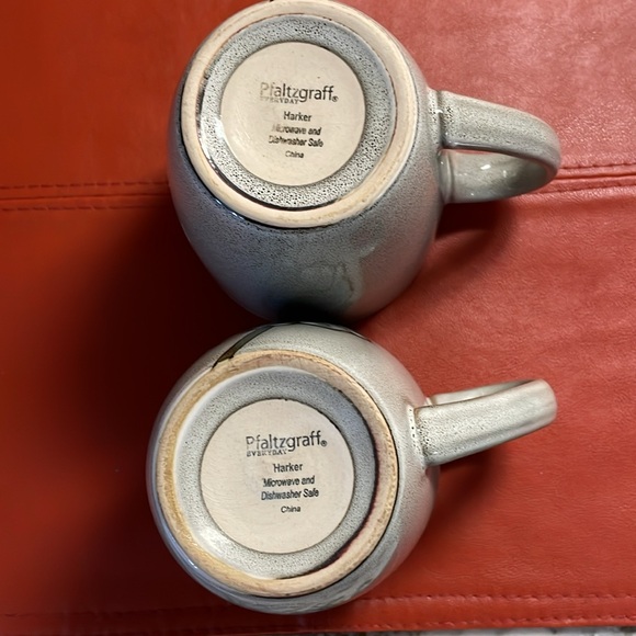 Pfaltzgraff Painted Poppies set of Mugs - Picture 4 of 6